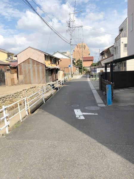 �O�ʓ��H�܂ތ��n�ʐ^ -