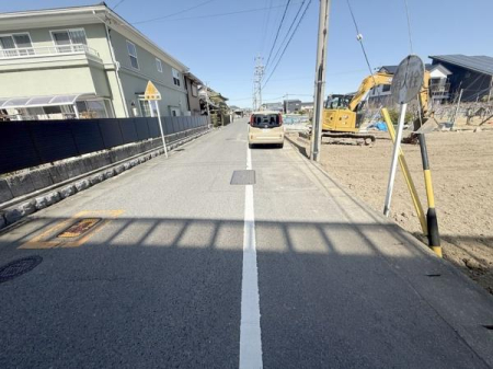 �O�ʓ��H�܂ތ��n�ʐ^ -