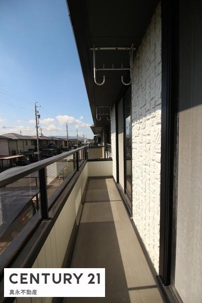 �o���R�j�[ -
