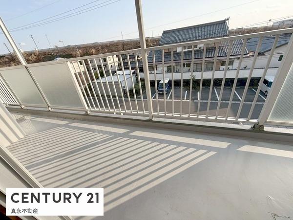 �Z�˂���̒��]�ʐ^ -