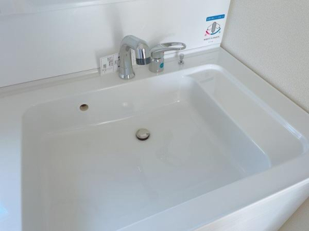 �����\�z�}(����) �������ꂽ�V�b�N�ȋ�Ԃ����o����{�E����̌^�J�E���^�[