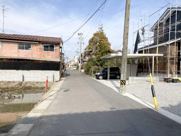 �O�ʓ��H�܂ތ��n�ʐ^ -