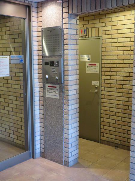 �G���g�����X -