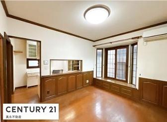 ���r���O -