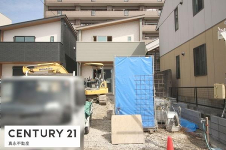 �O�ʓ��H�܂ތ��n�ʐ^ -