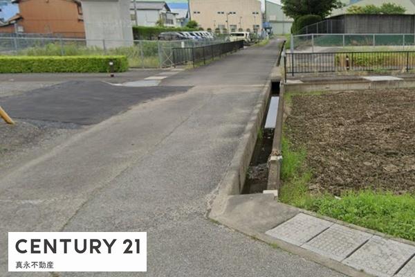 �O�ʓ��H�܂ތ��n�ʐ^ �ڂ�������������]�̕��͂��ГX���ւ��z�����������I