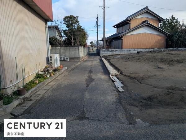 �O�ʓ��H�܂ތ��n�ʐ^ -