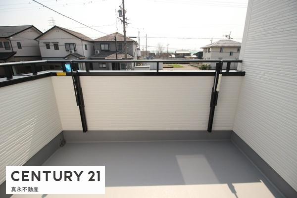 �o���R�j�[ -