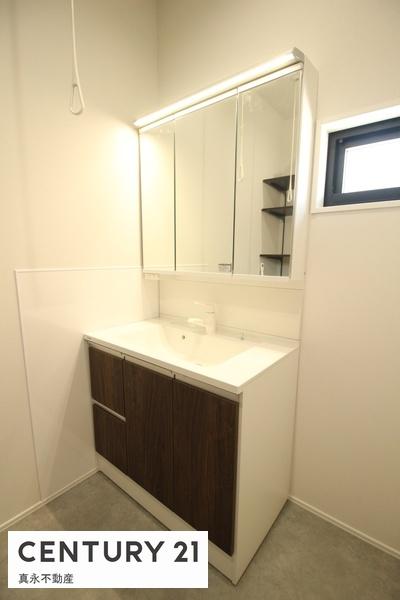 ���ʑ�E���ʏ� -