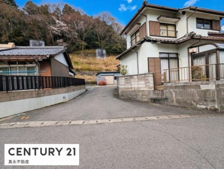 �O�ʓ��H�܂ތ��n�ʐ^ -