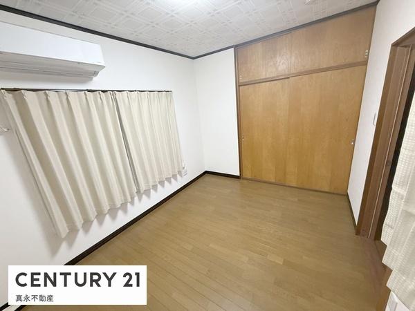 �m�� -