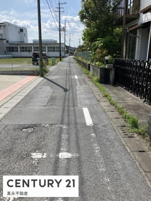 �O�ʓ��H�܂ތ��n�ʐ^ -