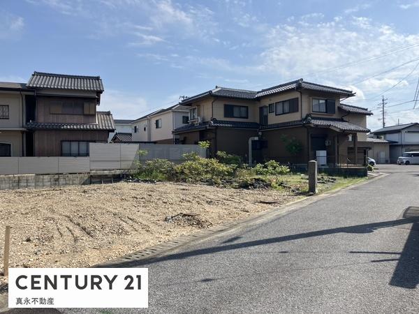 �O�ʓ��H�܂ތ��n�ʐ^ -