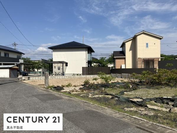 �O�ʓ��H�܂ތ��n�ʐ^ -