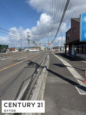 �O�ʓ��H�܂ތ��n�ʐ^ -