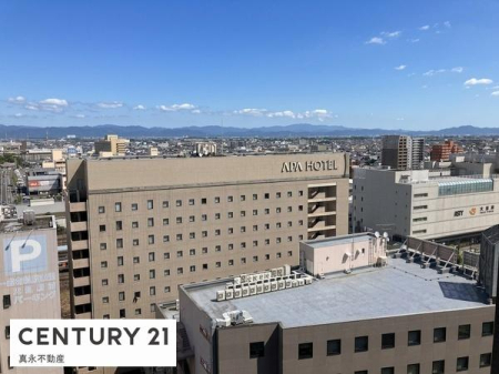 �Z�˂���̒��]�ʐ^ -