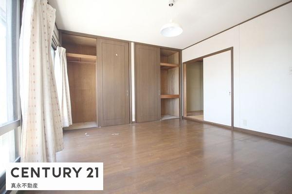 �m�� -