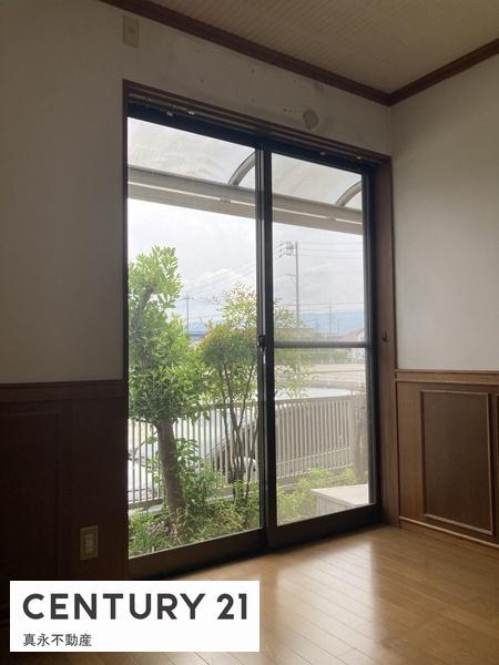 �m�� -