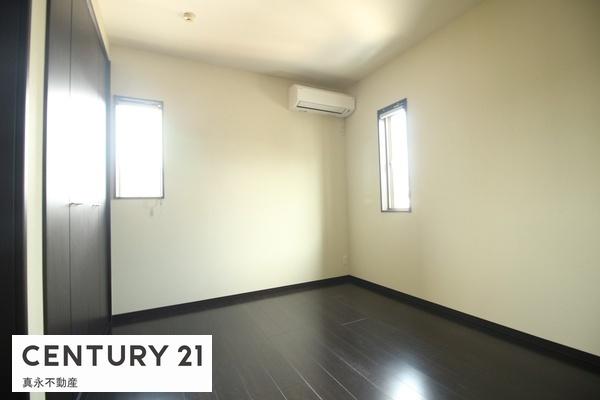 �m�� -
