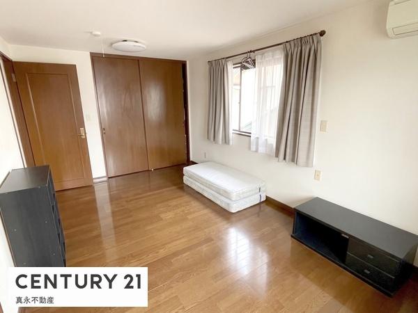 �m�� -