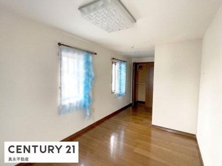 �m�� -