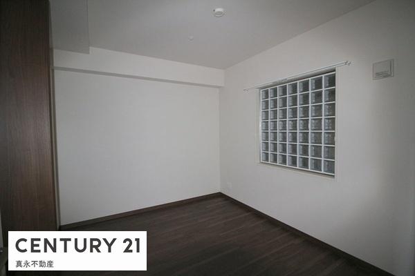 �m�� -