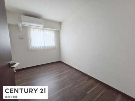 �m�� -